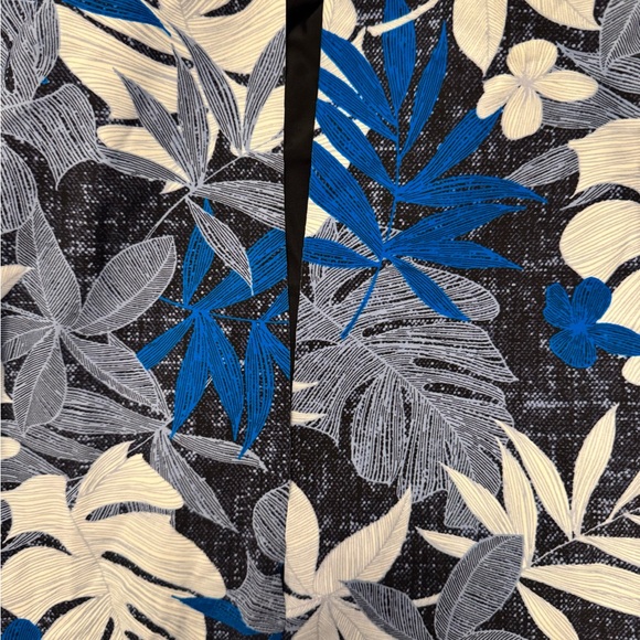 Croft & Barrow Blue and Black Floral Tankini Swim Top - Picture 4 of 5